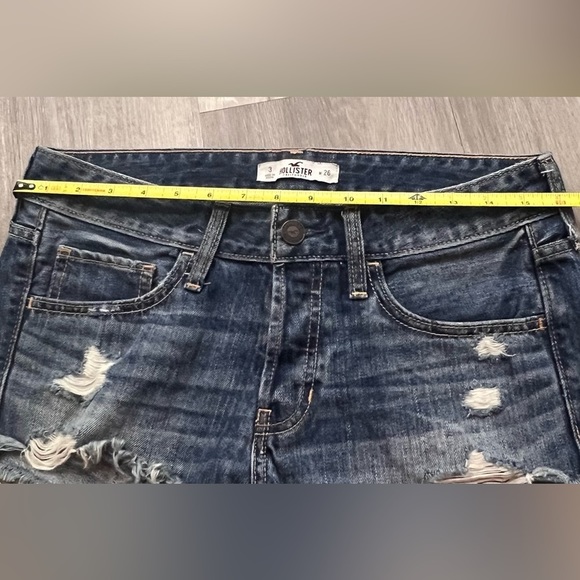Hollister Jean Shorts sz 3/26 distressed low rise denim - Picture 6 of 9